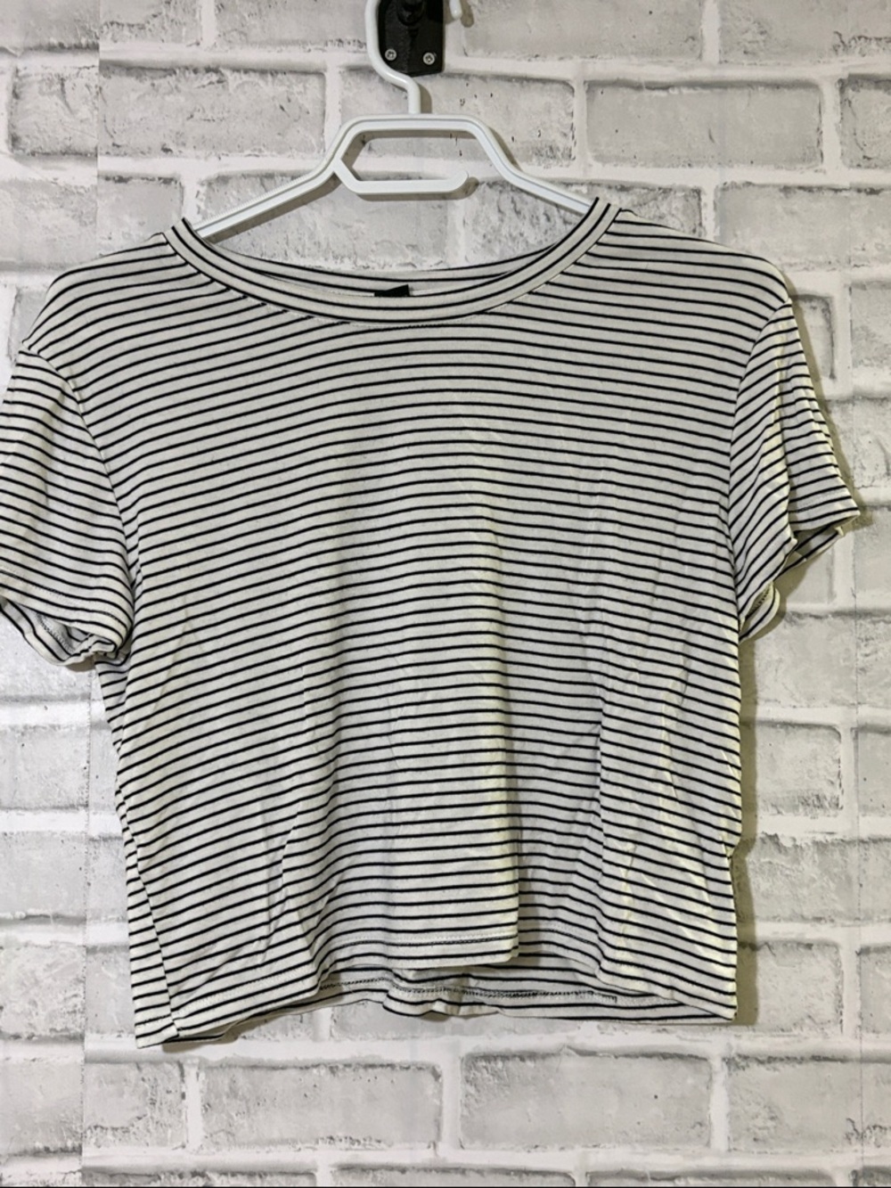 4/$20 Streetwear society Essentials Black & White Striped Short-Sleeve Crop Top